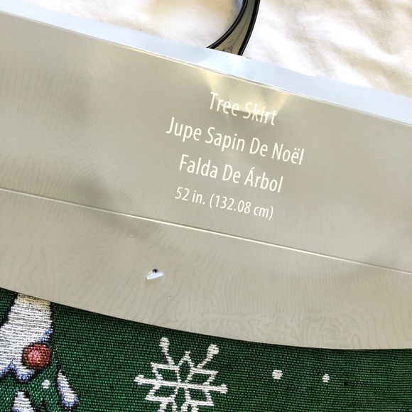 Disney Parks Epcot Germany Frohe Weihnachten Christmas Tree Skirt - NEW - Picture 2 of 3